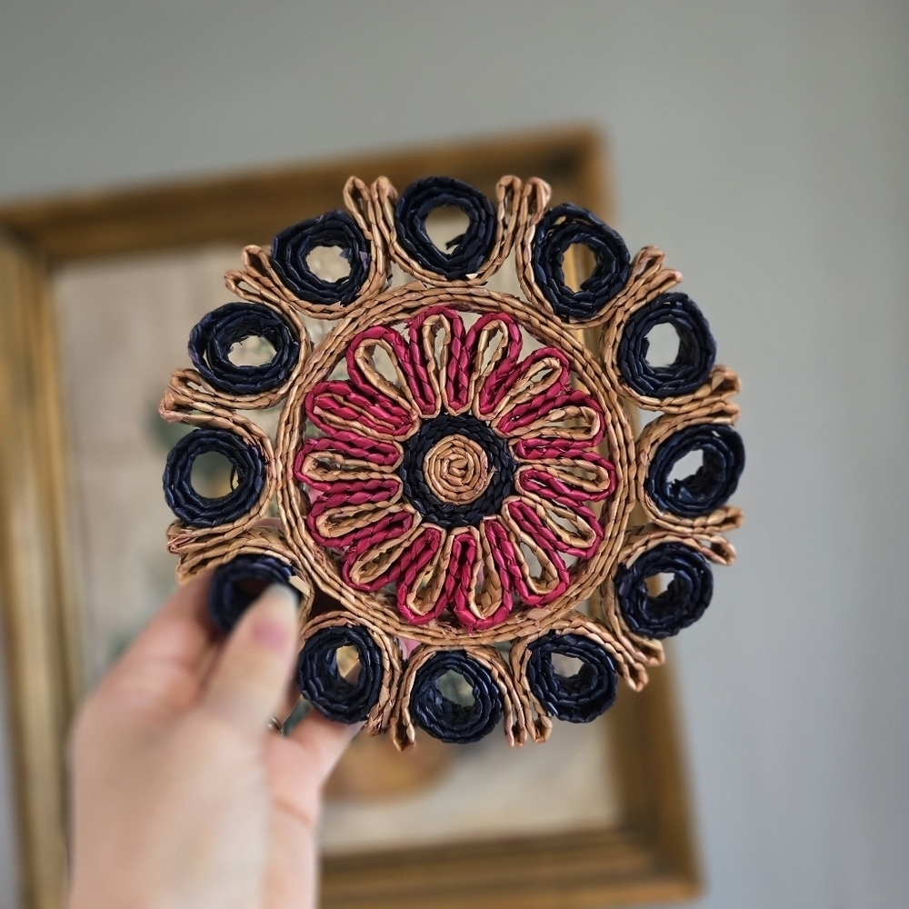 Woven Straw Pink Blue Flower Trivet Vintage